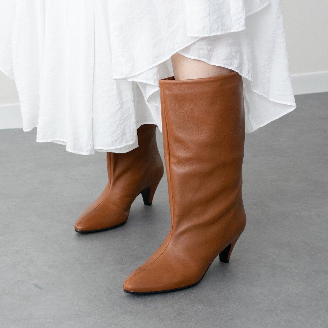 ファビオルスコーニ FABIO RUSCONI ルーズフィットポインテッドハーフ