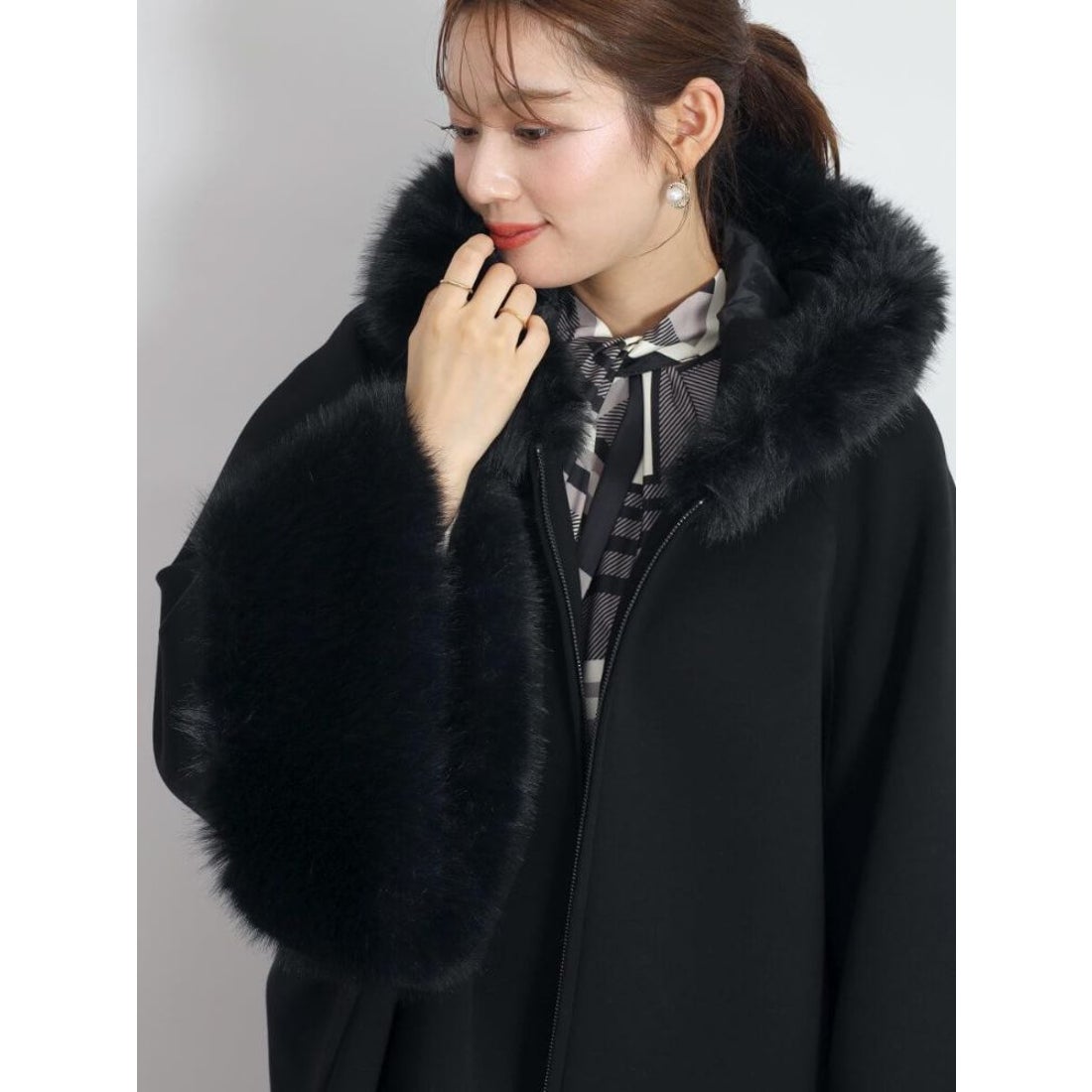 フェンネル FENNEL エコファーポンチョアウター （グレージュ） -靴