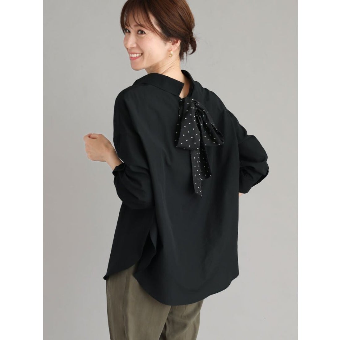 フェンネル FENNEL バックリボンブラウス （ブラック） -ファッション