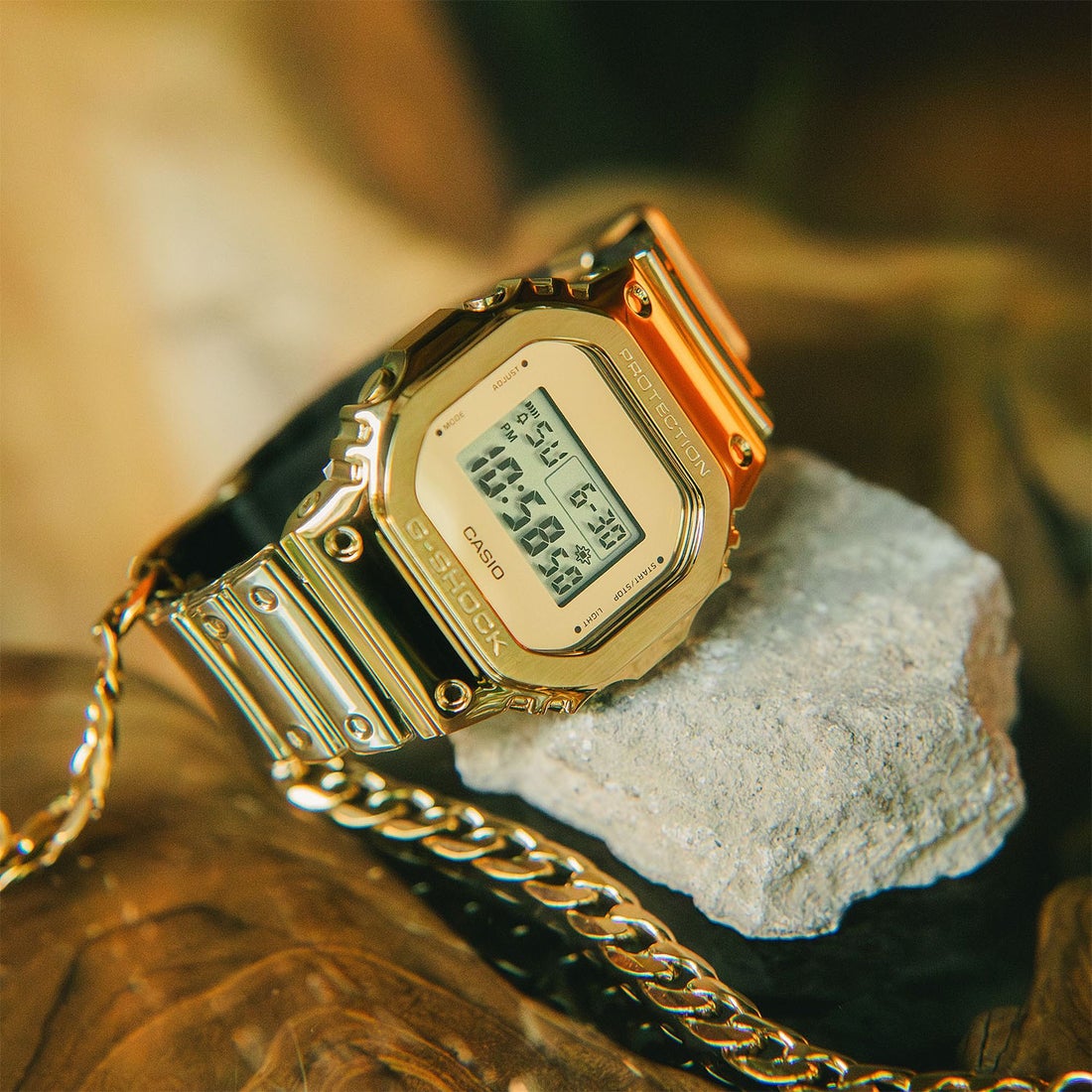 G-SHOCK】FINE METALLIC SERIES / GM-5600YMG-9JF （ゴールド） -靴