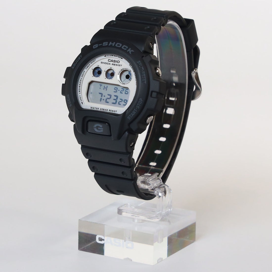 G-SHOCK】Black and brilliant whiteシリーズ / DW-6900WD-1JF