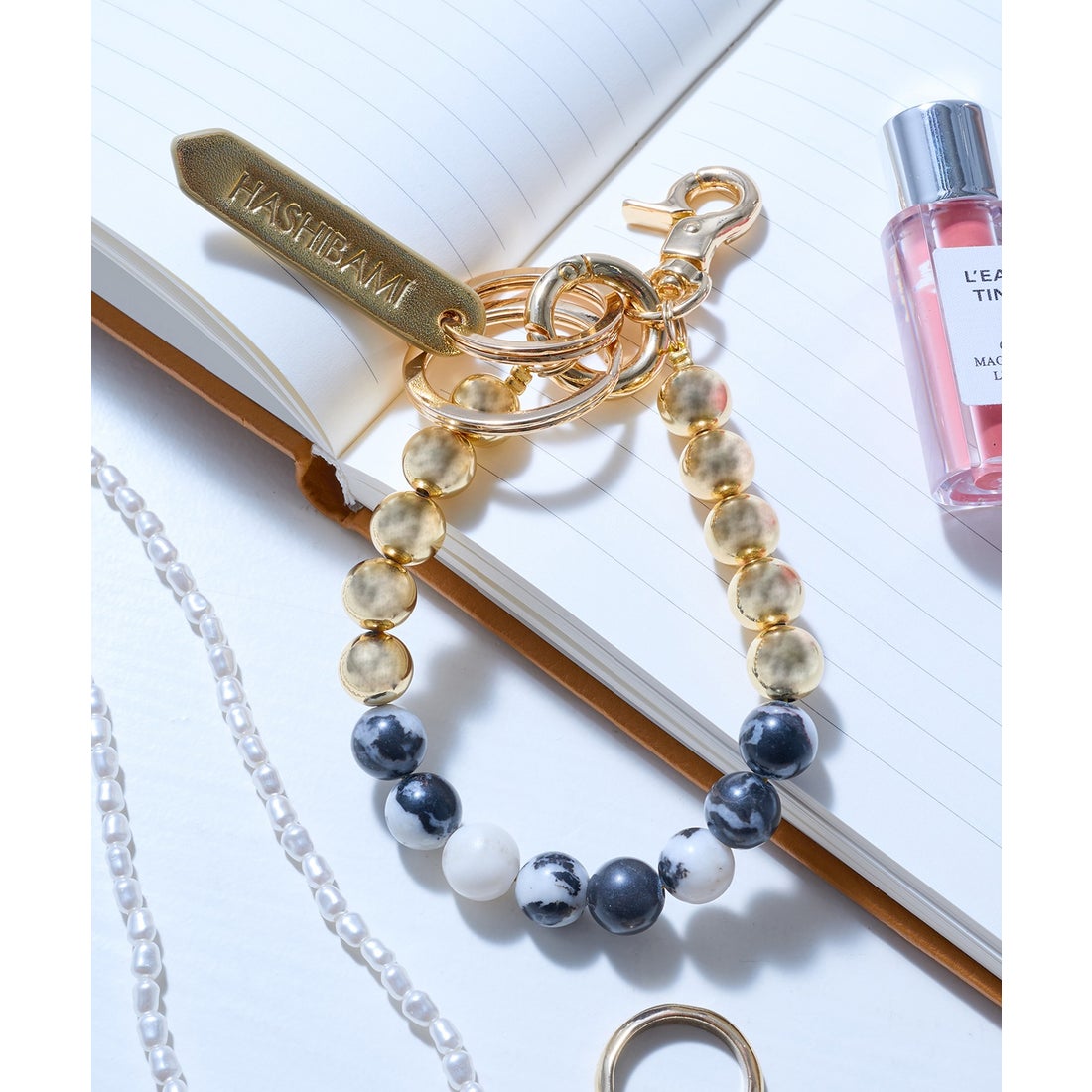 ハシバミ HASHIBAMI 大玉天然石 × レザー スマホハンドストラップ