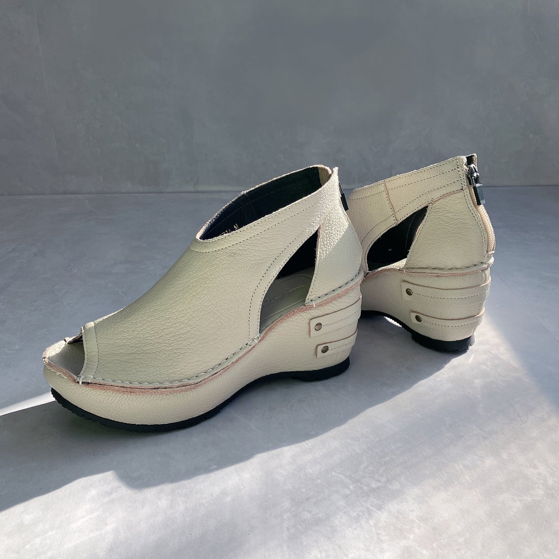 ヒナ デイ グリーン Hina Day Green 本革 日本製 厚底 カッティング