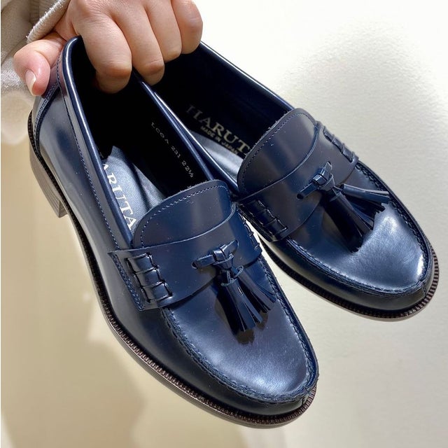 ハルタ HARUTA レザーカジュアルタッセルローファー（ネイビー