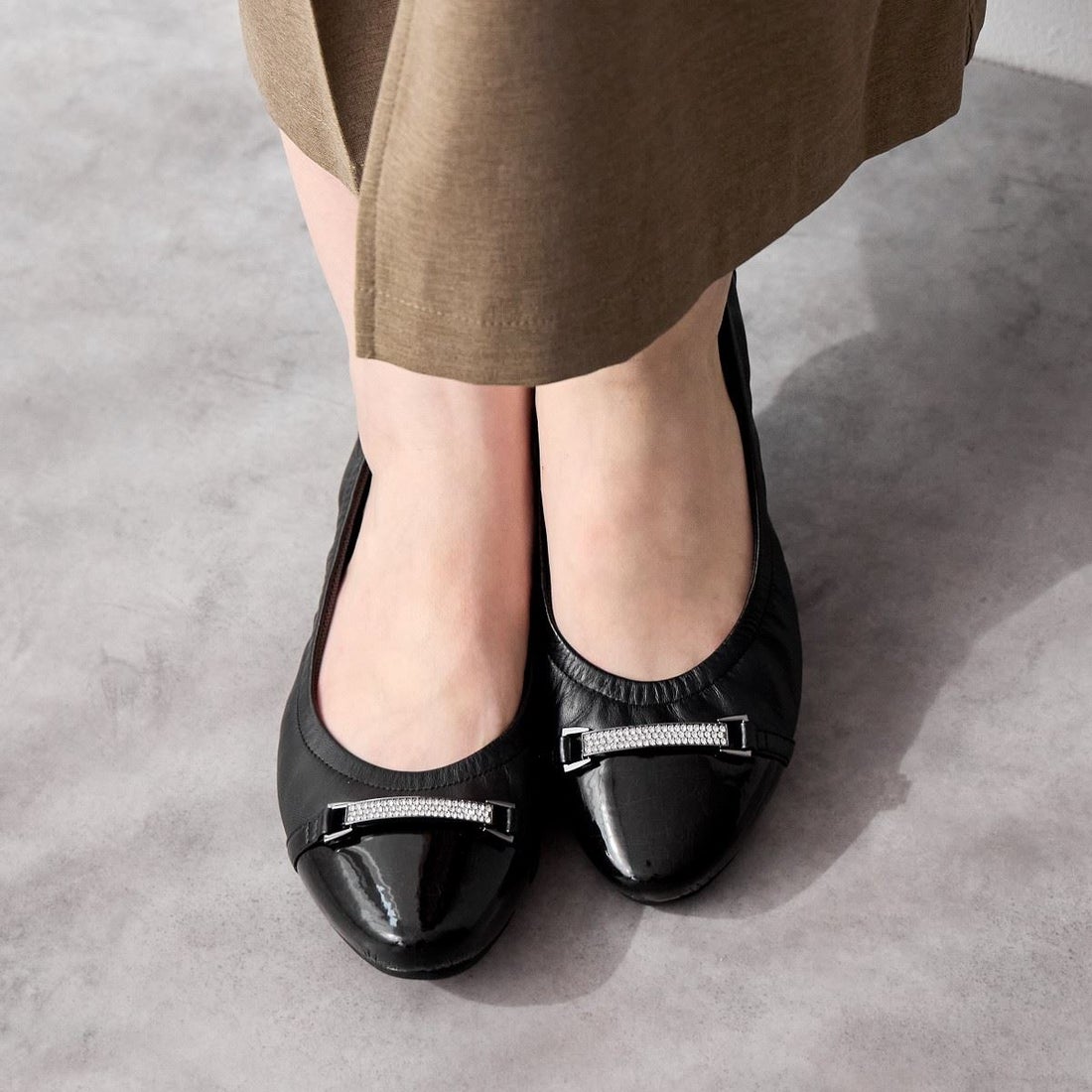 ヒミコ 卑弥呼 ビジュービットスニーカーパンプス/643305 （ピンク