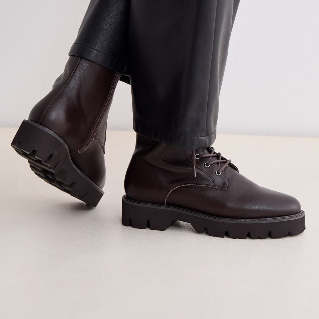 ヒミコ 卑弥呼 レースアップトラックソールブーツ/641410 （ブラック