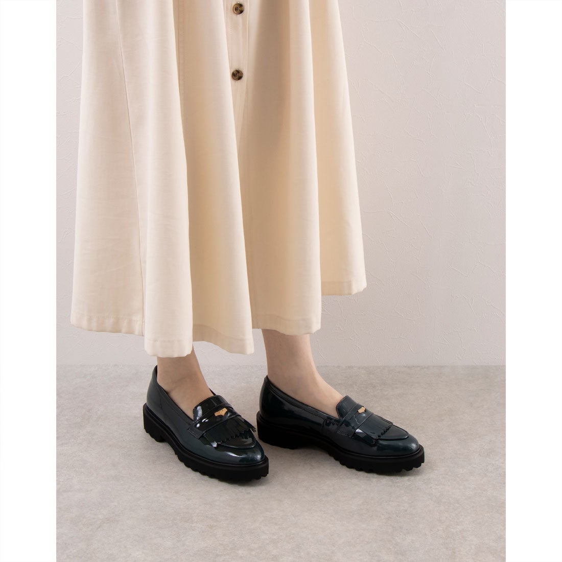 ヒミコ 卑弥呼 トラックソールコインローファー/641304 （ブラック