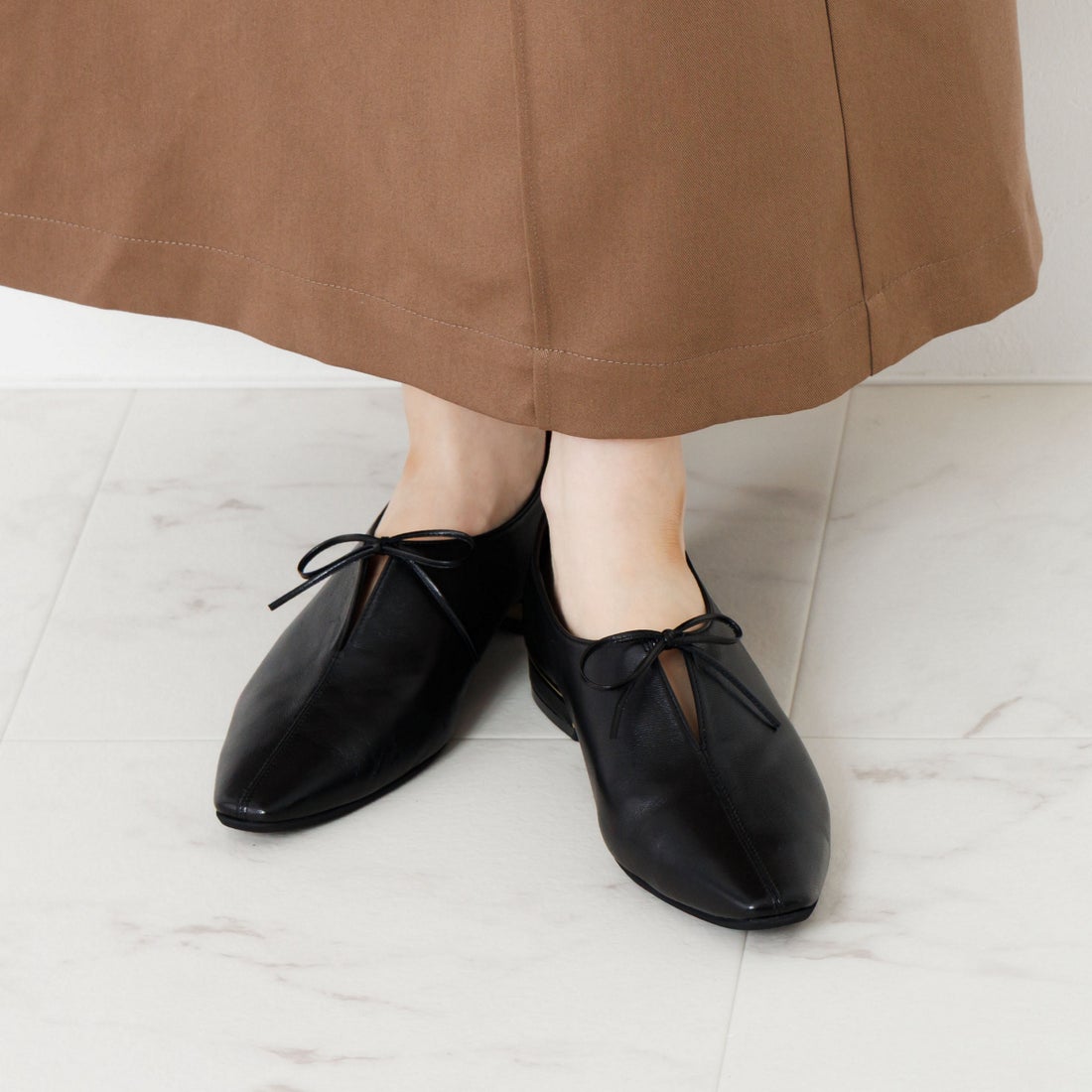 ヒミコ 卑弥呼 センタースリットリボンパンプス/651312 （ブラック