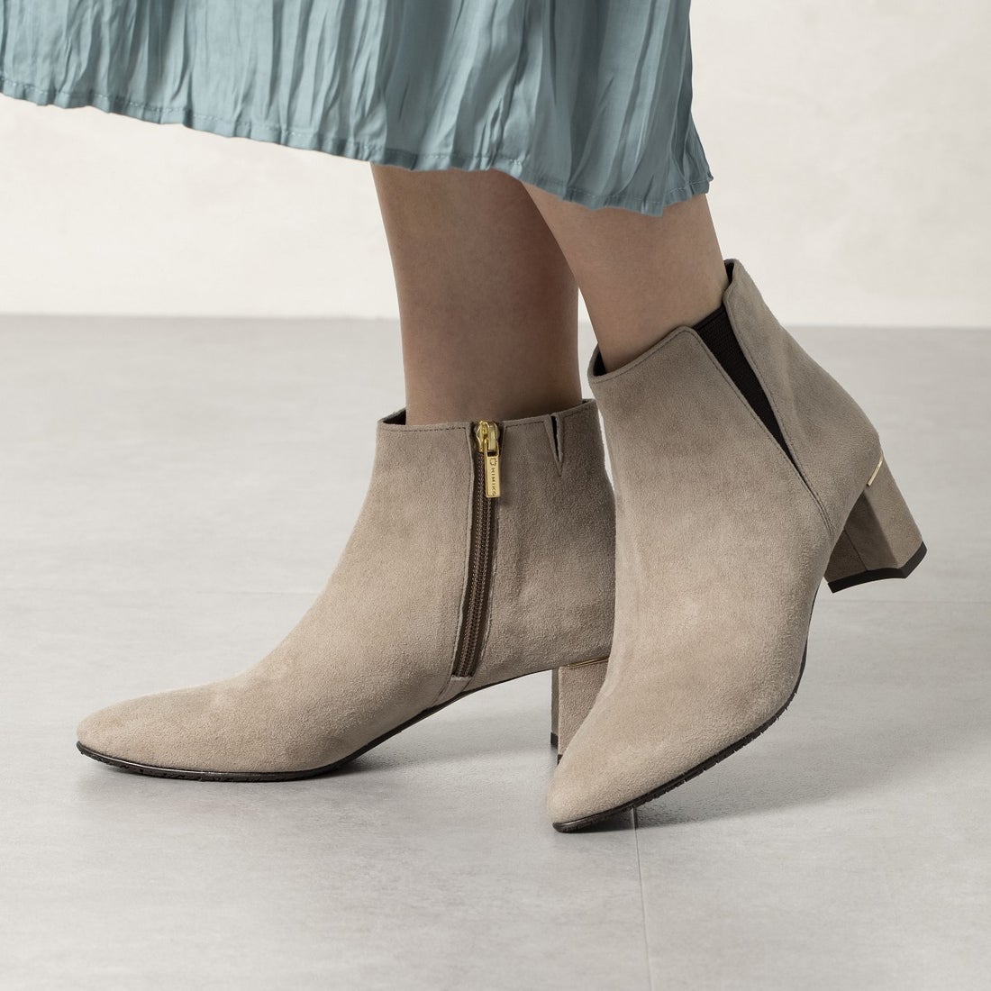 ヒミコ 卑弥呼 Vラインサイドゴアブーツ/613404 （オーク