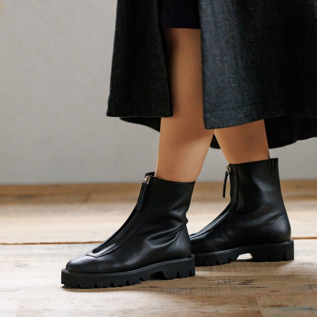 ヒミコ 卑弥呼 トラックソールショートブーツ/621403 （アイボリ