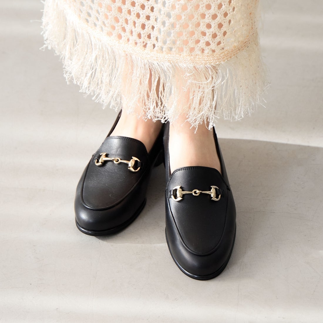 ヒミコ 卑弥呼 【撥水レザー/かかとも踏める柔らかさ】バブーシュ