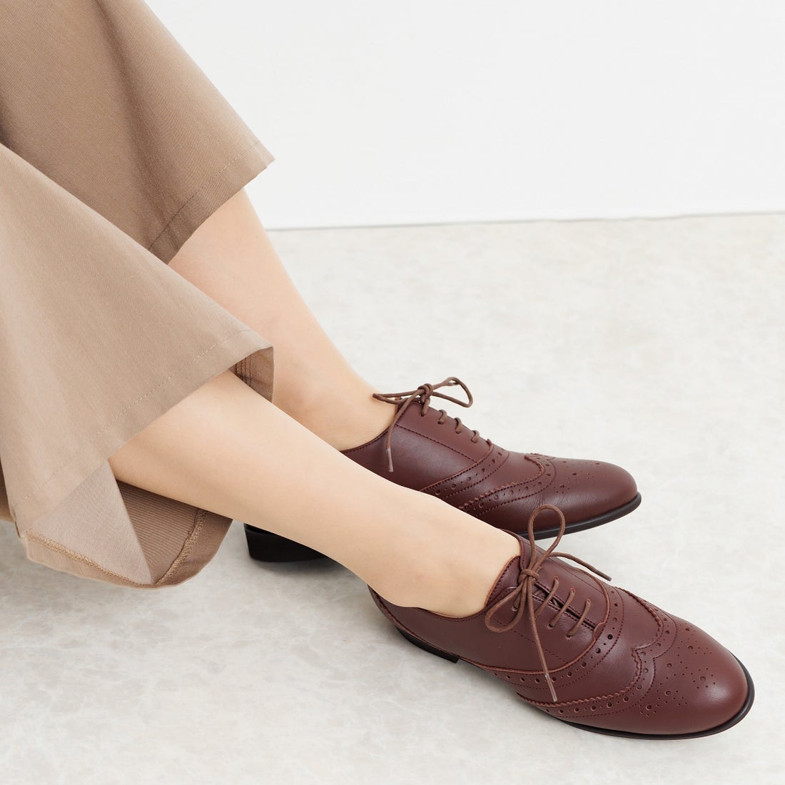 ヒミコ 卑弥呼 【WEB限定デザイン】メダリオンレースアップシューズ