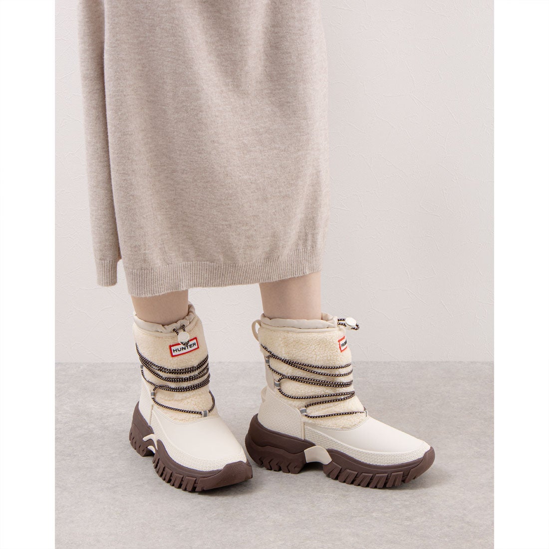 ハンター HUNTER WOMENS WANDERER SHORT COSY SNOW BOOT （WHITE