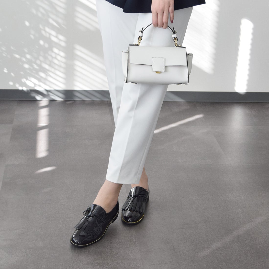 インターショシュール INTER-CHAUSSURES レースリボンエナメルキルト