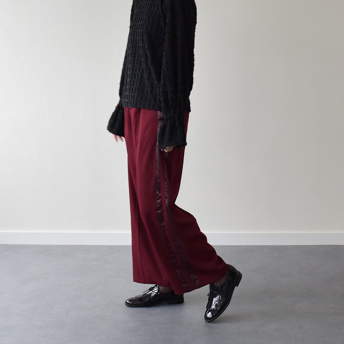 インターショシュール INTER-CHAUSSURES レースリボンエナメルキルト