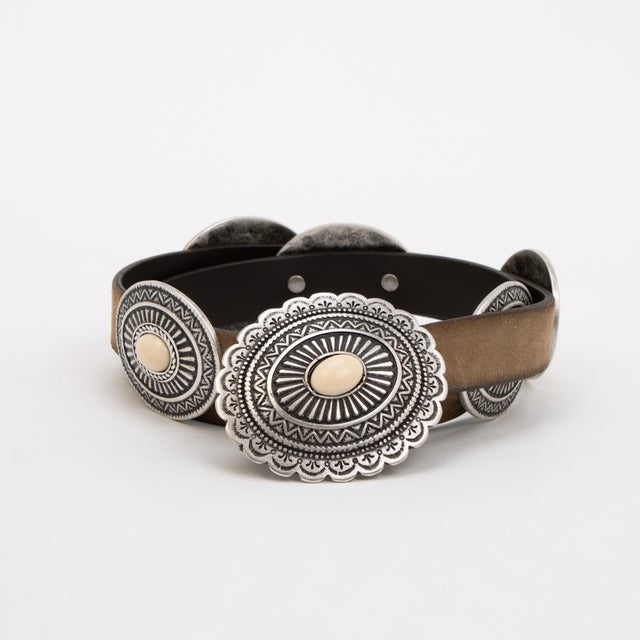 プントヴィータ Puntovita コンチョ細ベルト （NERO） - ファッション