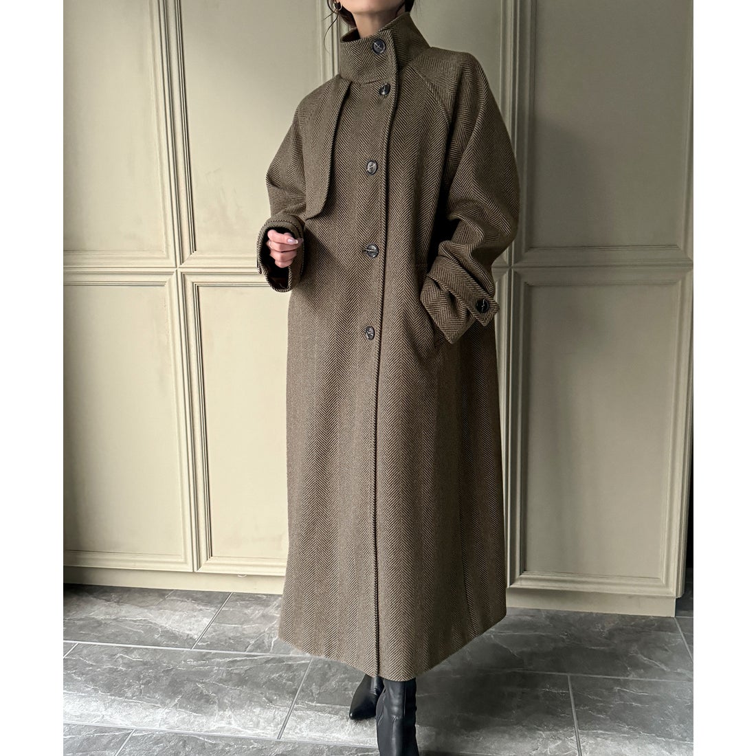 ジュノア JUNOAH ヘリンボーンスタンドカラーコート （ブラウン