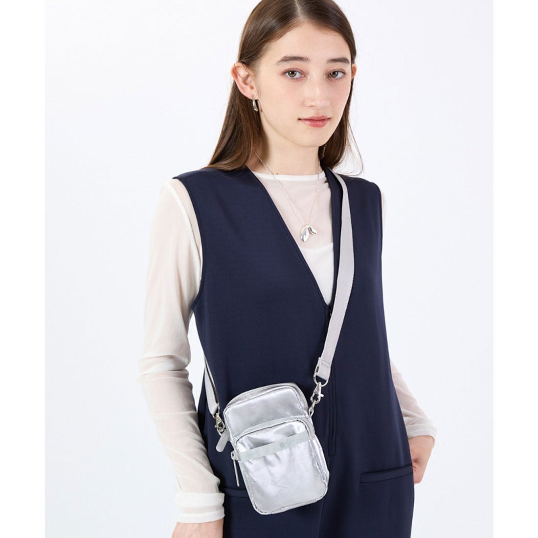 レスポートサック LeSportsac MINI PHONE BAG （フロストシルバー