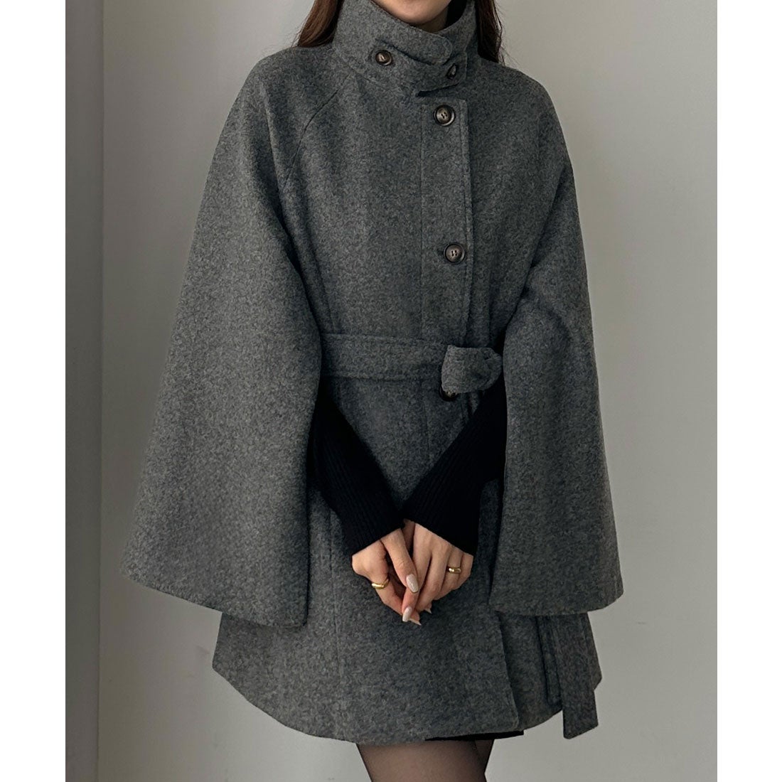 ルエレ Louere Louere ハイネックミドル丈コート （ダークグレー） -靴