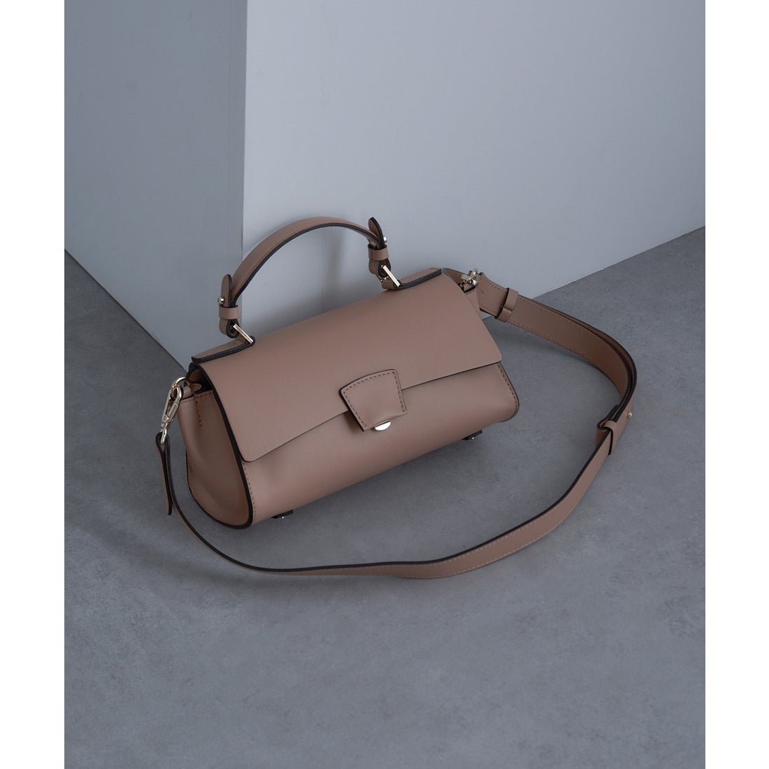 ロリステッラ LORISTELLA レザーフラップ2WAYハンドバッグ ショルダー