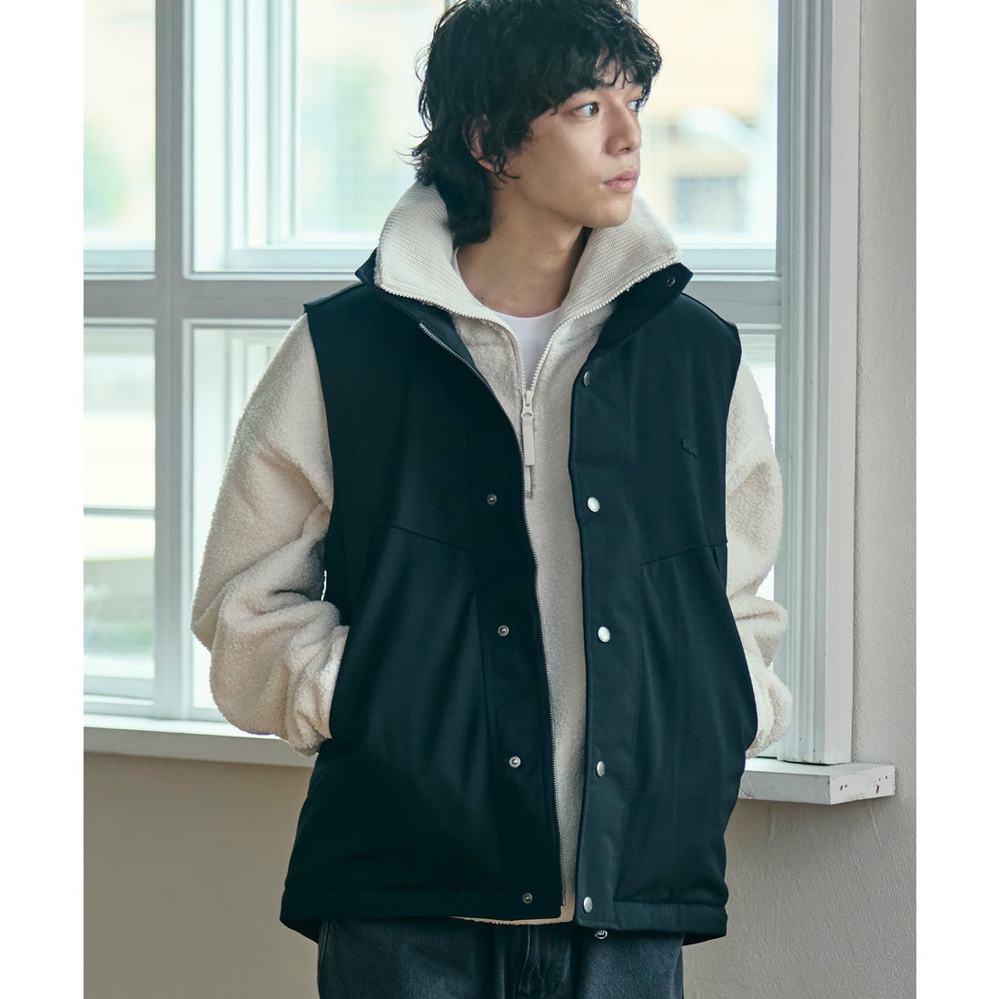 ラコステ LACOSTE 耐水透湿ダウンベスト（ブラック） -waja bazar