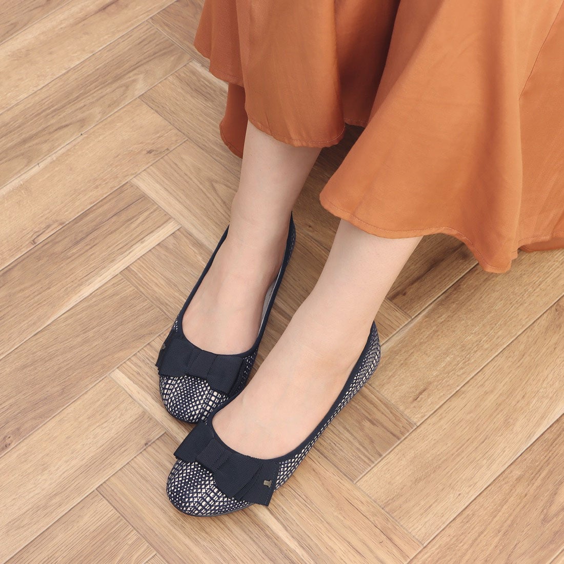 ランバン オン ブルー LANVIN en Bleu リボンモチーフカッターパンプス