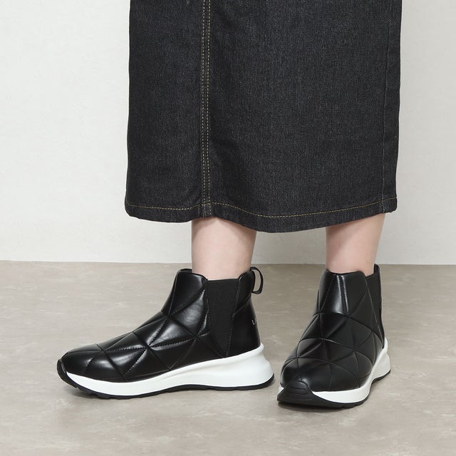 ランバン オン ブルー LANVIN en Bleu ミッドカットキルティング