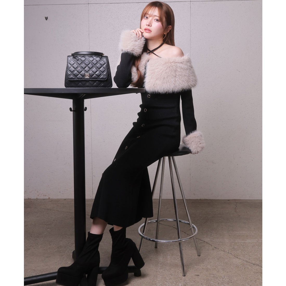 リップサービス LIP SERVICE ファーオフショルボタンニットワンピース