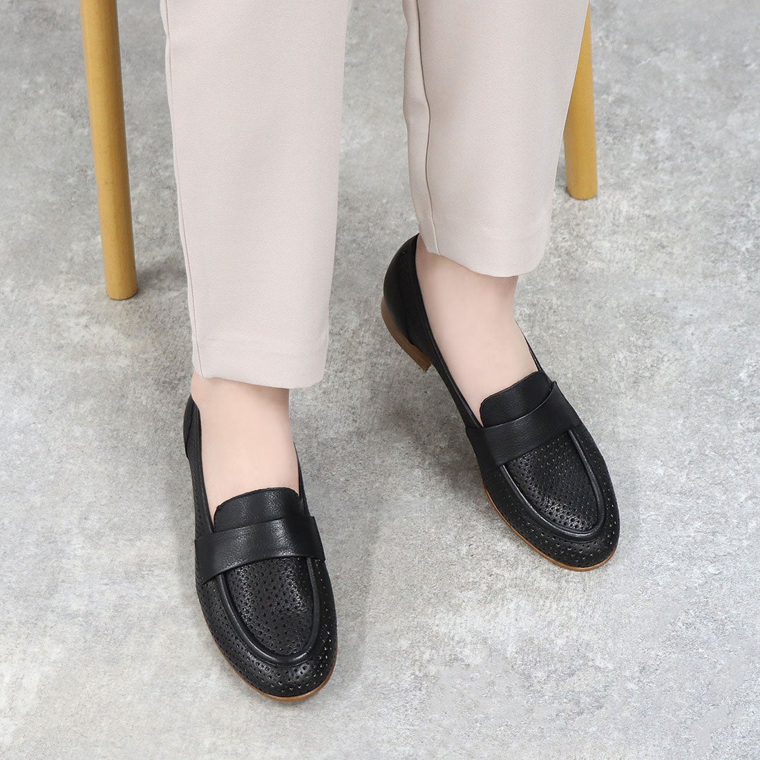 ルカ グロッシ Luca Grossi ラウンドトウパンチングレザーローファー