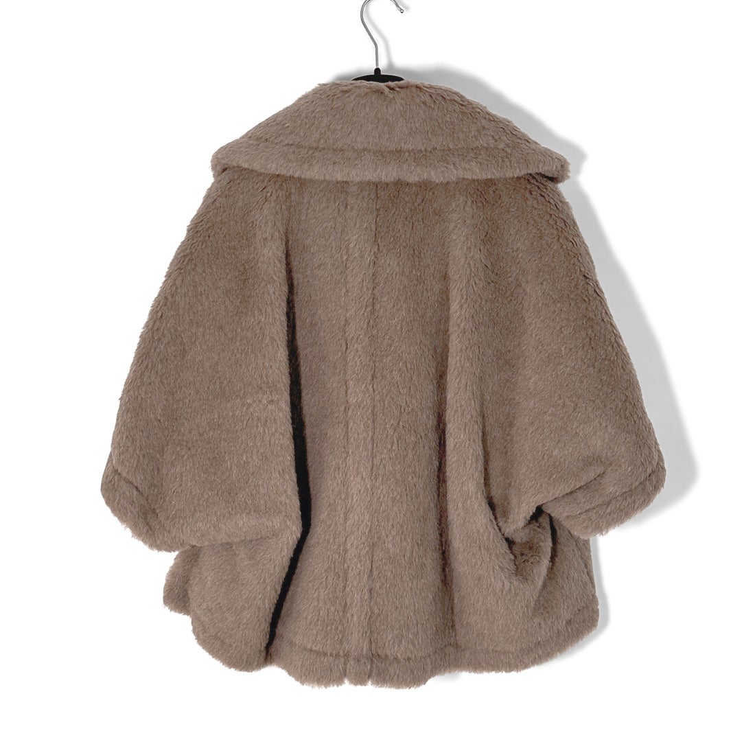 teddy poncho/maison de Dolce.メゾンドドルチェ メゾンドドルチェ