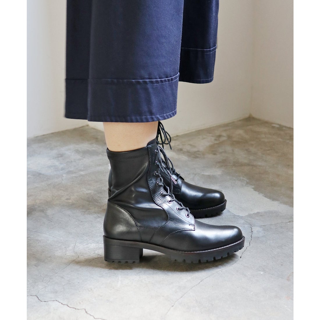 本革】 レースアップブーツ 21438 （ブラック） -モードカオリ MODE