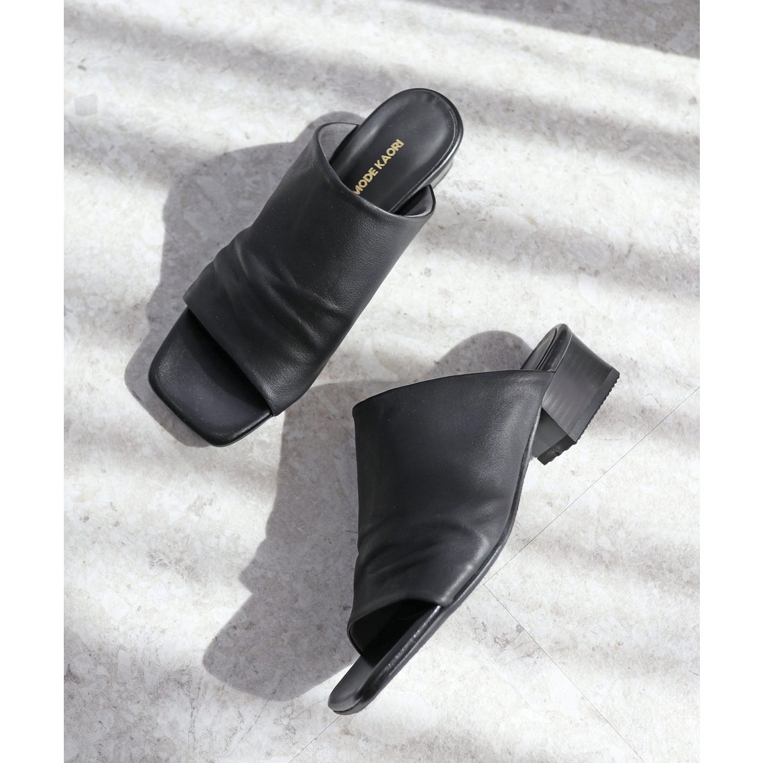 本革】 スクエアトゥミュールサンダル 35724 （ブラック） -モード