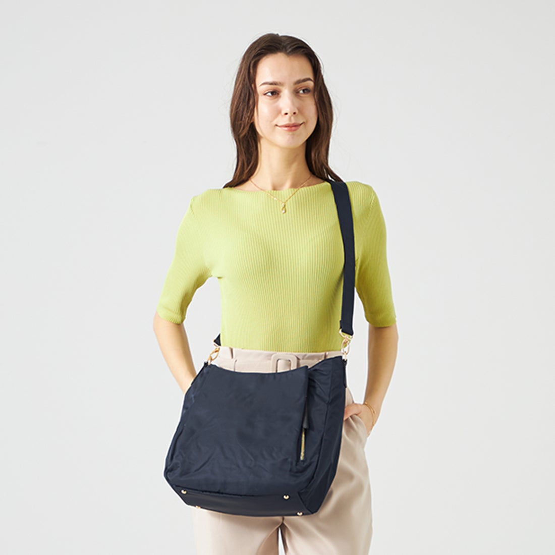 モニカ MONICA ナイロン2WAYショルダーバッグ （ネイビー） -靴