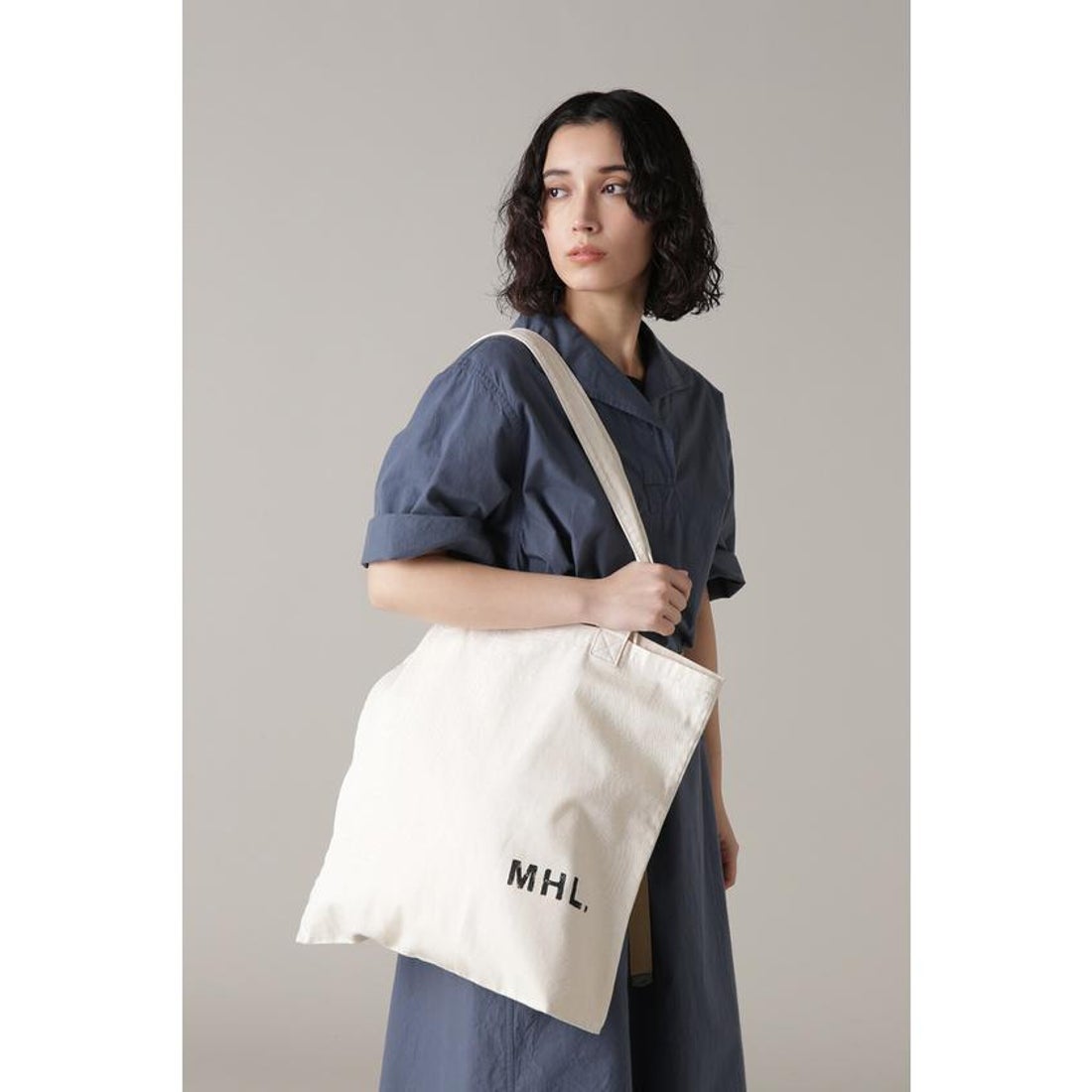 エムエイチエル MHL. LIGHT COTTON DRILL （NATURAL2） - ファッション