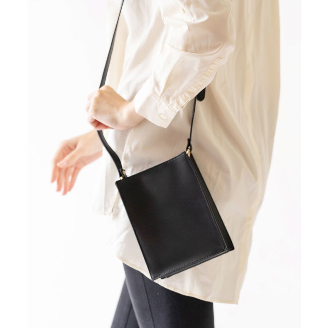 MURA ショルダーバッグ スクエア レディース レザー 革 ショルダー