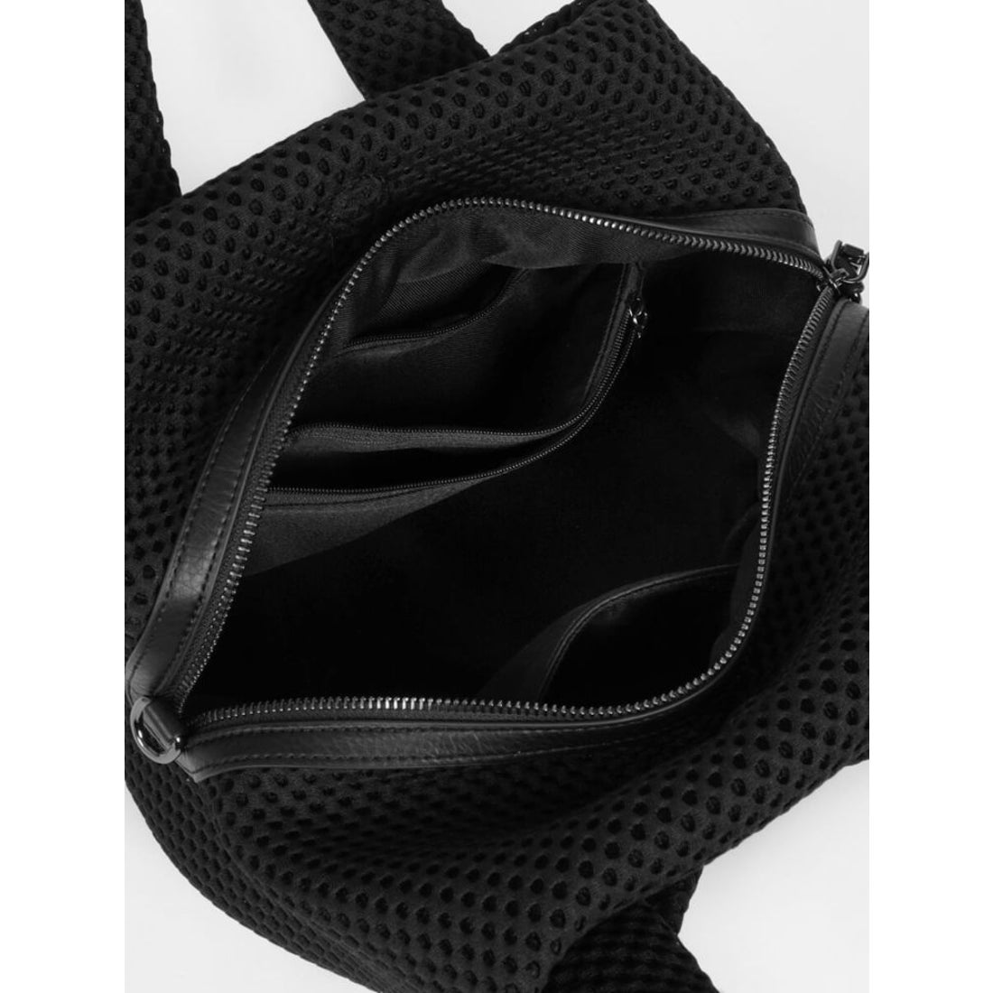 ヌエール nouer 2wayメッシュハンドバッグ （ブラック） -靴