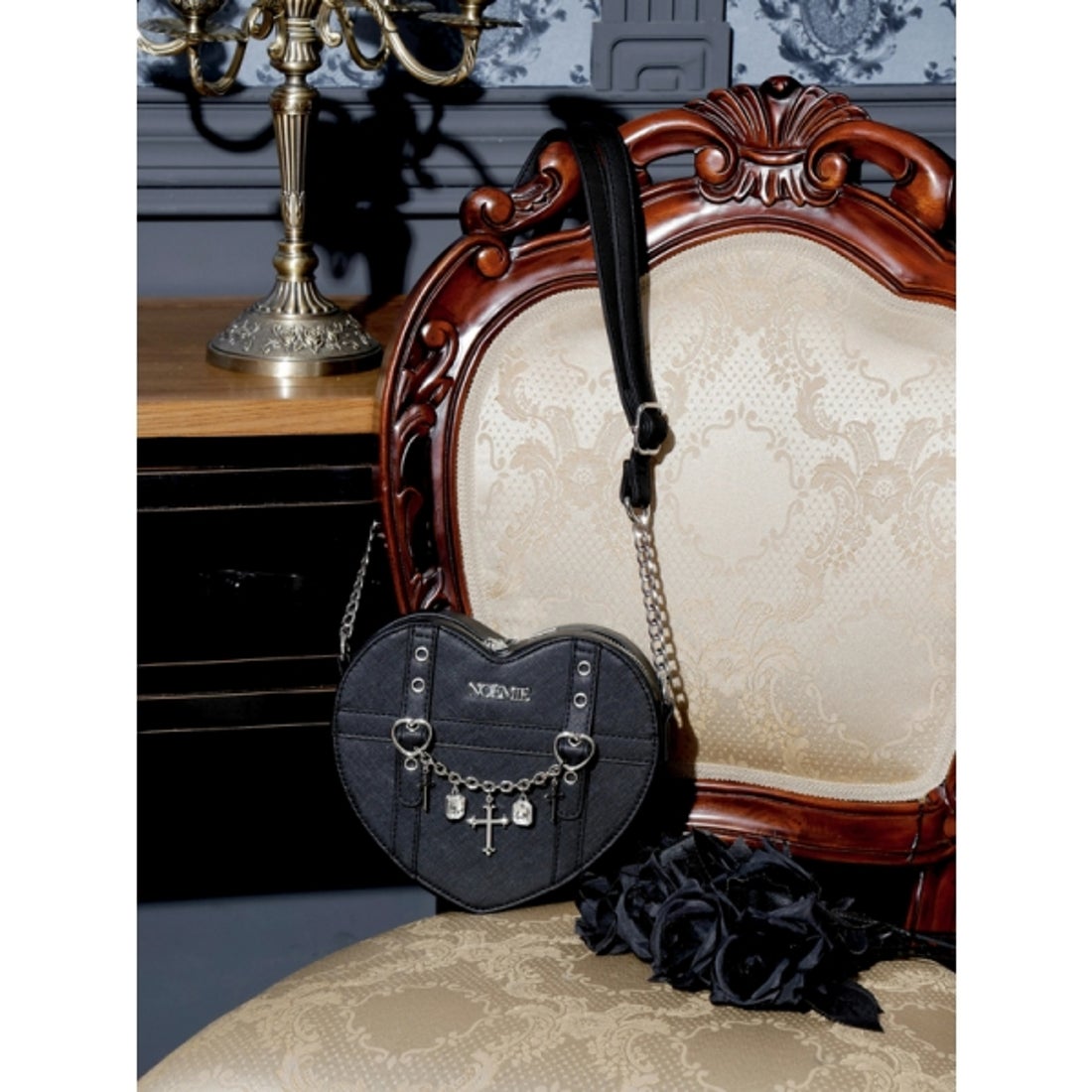 ノエミー NOEMIE チェーン付きハートショルダーバッグ （黒