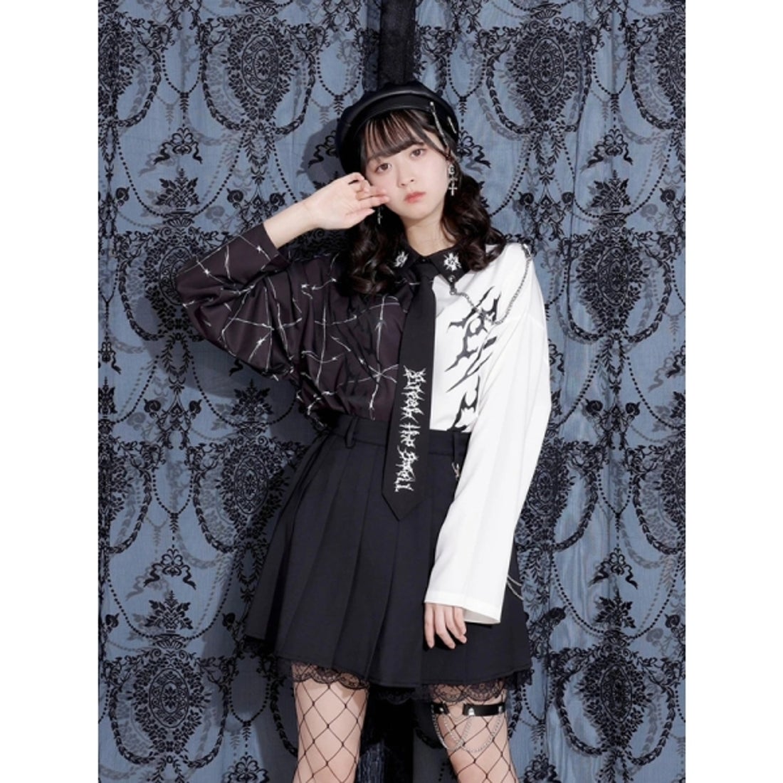 ノエミー NOEMIE ［丈42cm］チェーン付き裾レースプリーツスカート