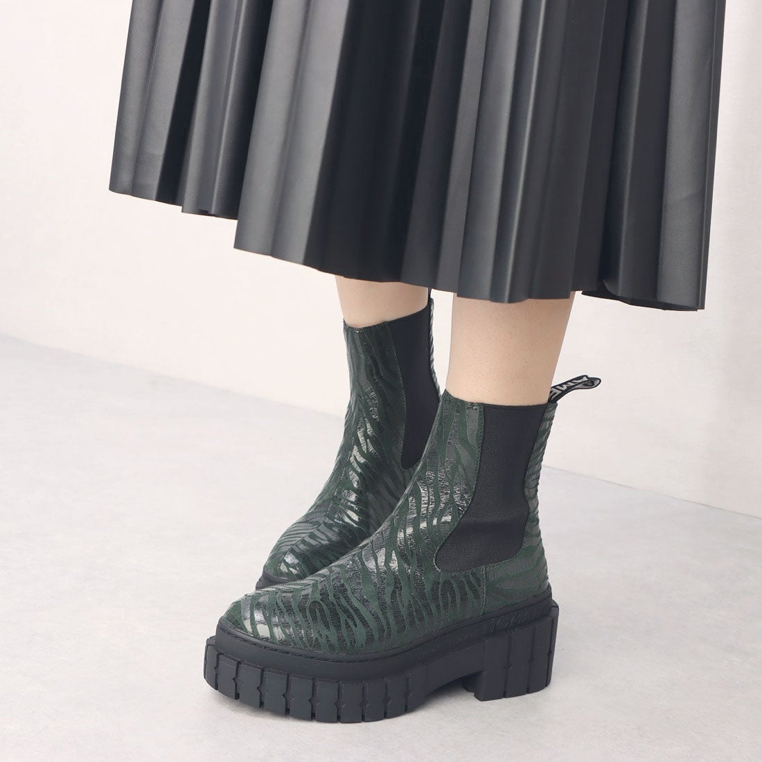 ノーネーム NO NAME KROSS CHELSEA ゼブラ柄厚底サイドゴアブーツ