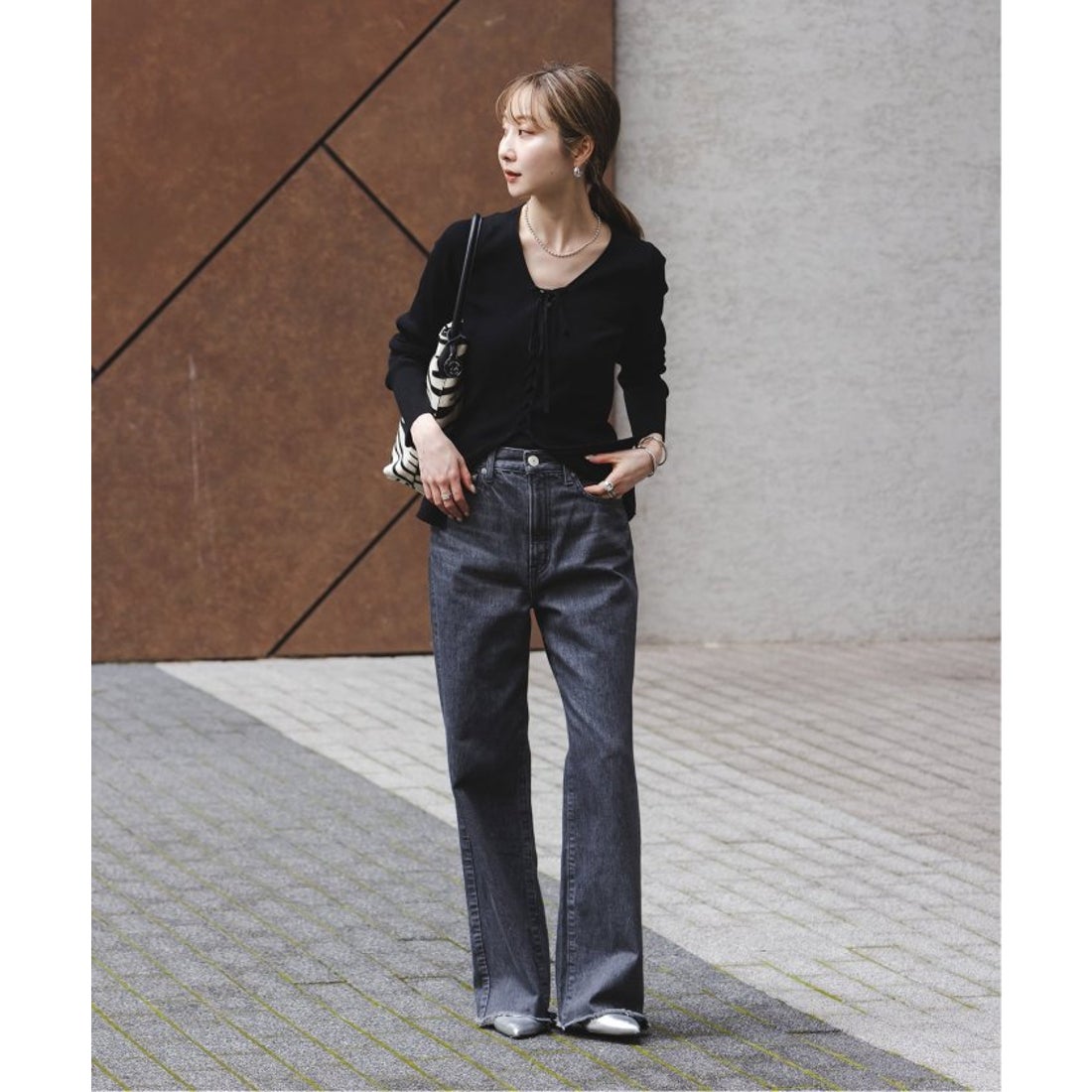 ノーブル NOBLE レースアップリブニット （ブラック） - ファッション