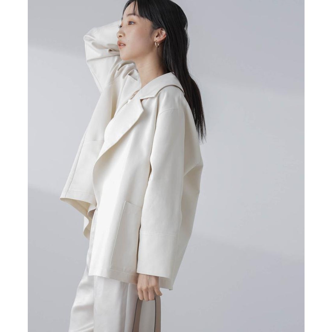 ナノ・ユニバース NANO universe ミドル丈ビッグラペルコート （オフ