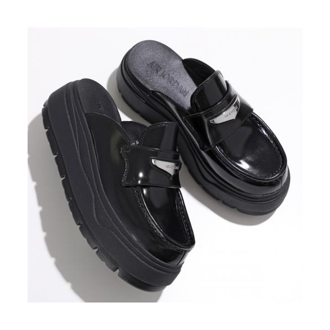 ナイキ NIKE NIKE ミュール HJ4292 WMNS AIR JORDAN MULE （001