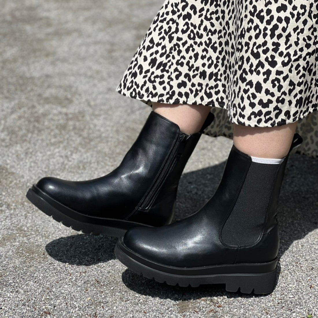 試着のみ！CARMENS レザーサイドゴアブーツ 25cm 黒 イタリア製 試着