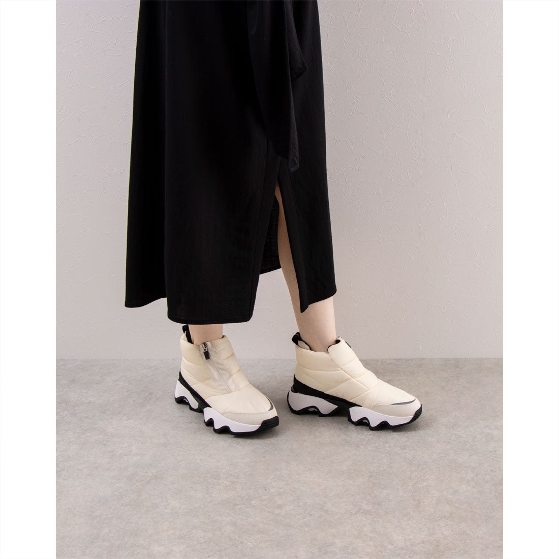 ソレル SOREL スノーブーツ（キネティックインパクトパフィージップ