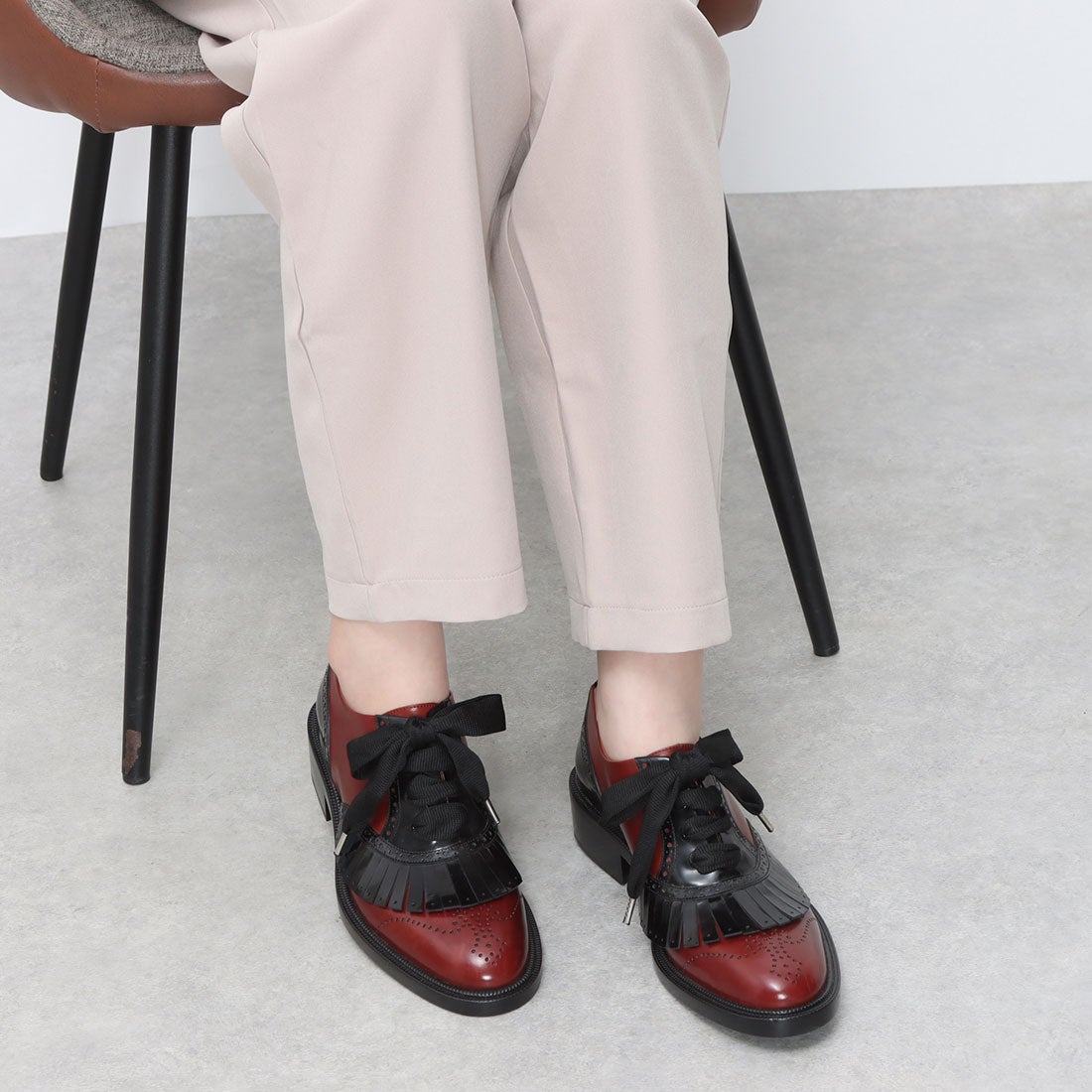 サルトル SARTORE レースアップメダリオンフリンジシューズ （レッド