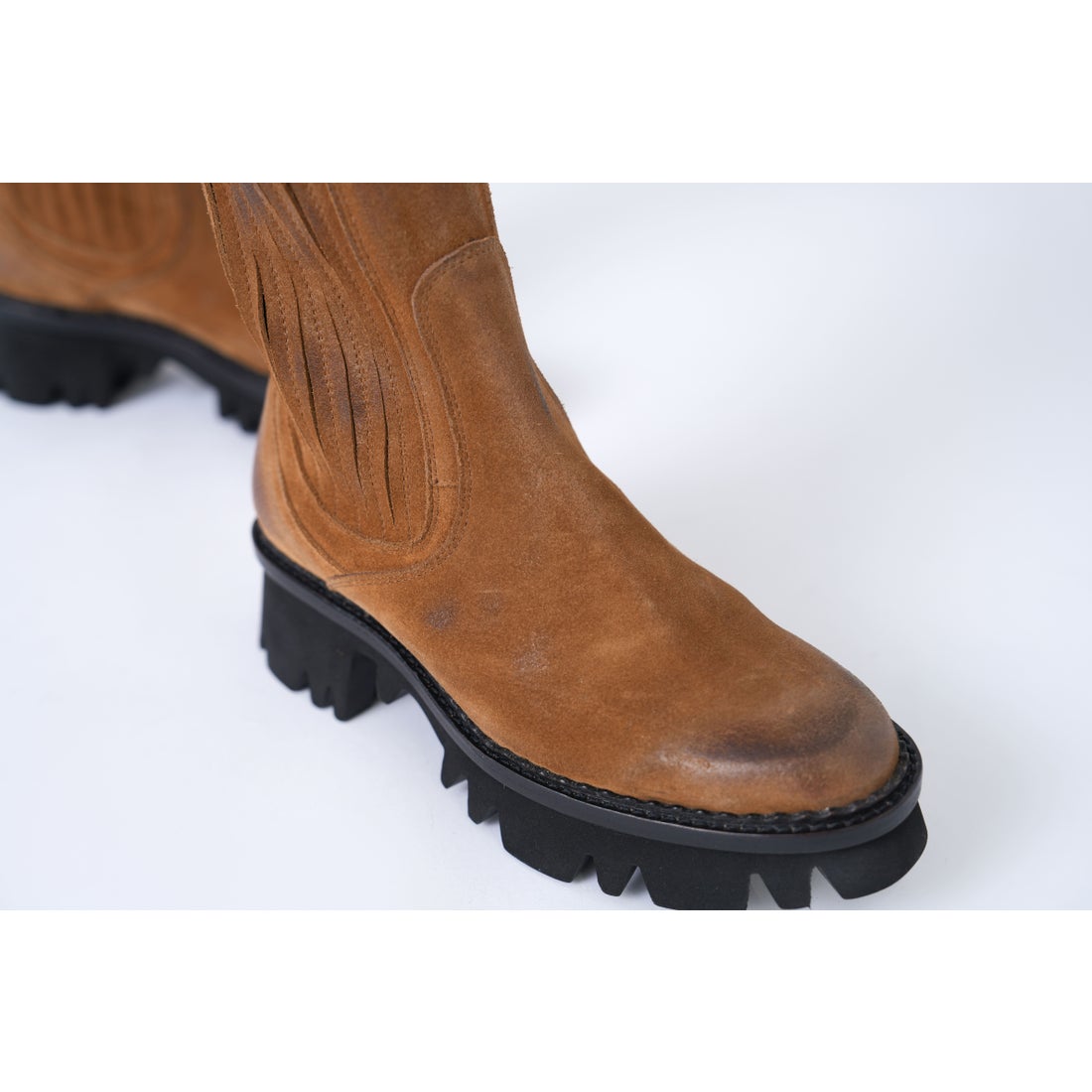 サヤ SAYA 5.5cm本革ラウンドトウ厚底チェルシーブーツ （ブラウン