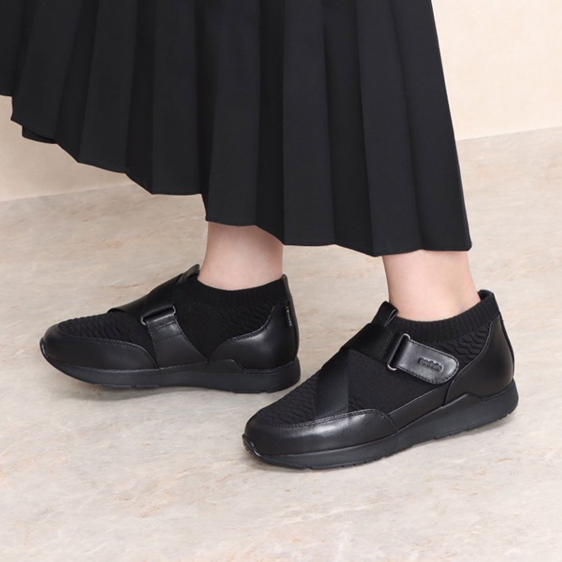 アシックスウォーキング ペダラ ローファー 黒 24.5 2E ペダラ