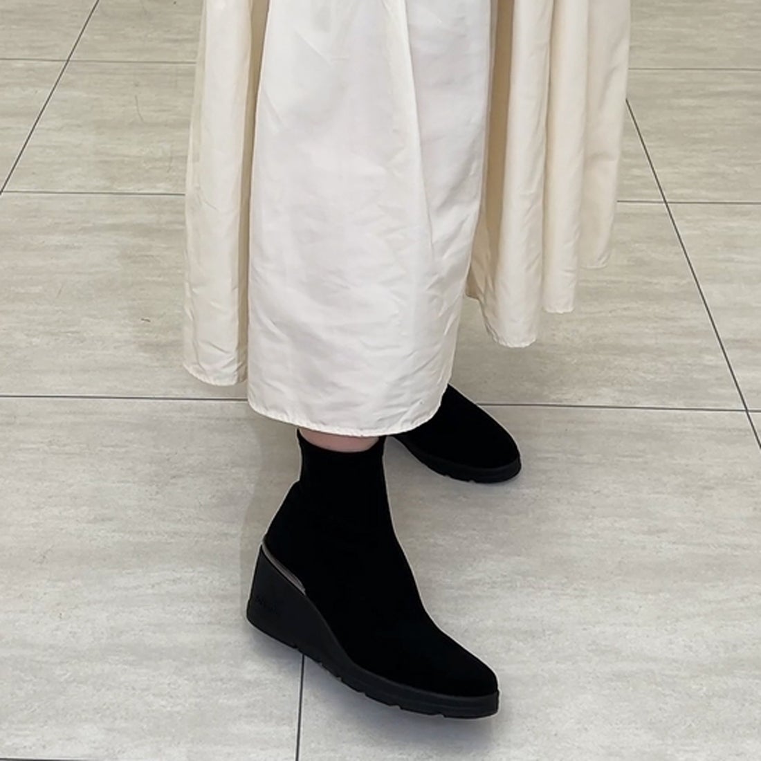 プラスダイアナ ＋diana 【軽量】ストレッチショートブーツ 6cm （黒