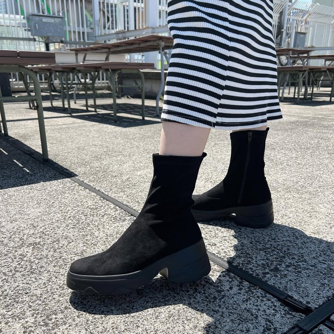 プラスダイアナ ＋diana 【軽量】厚底ストレッチショートブーツ （黒