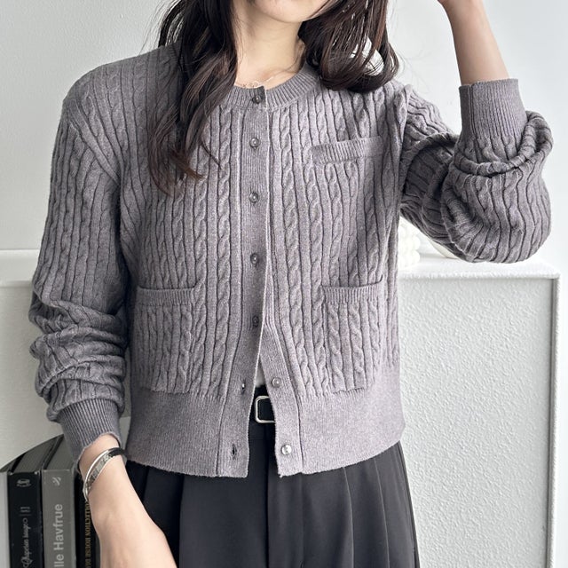 ジーラ GeeRA ミニケーブルニットカーディガン （チャコールグレー